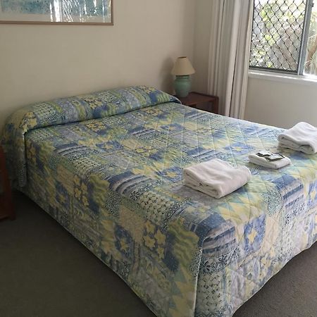 누사빌 Sandy Court Holiday Units 모텔 외부 사진